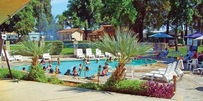 cherry-valley-lakes-rv-resort-–-beaumont,-ca