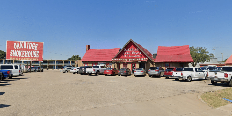 Oakridge Smokehouse Restaurant | I-10 Exit Guide
